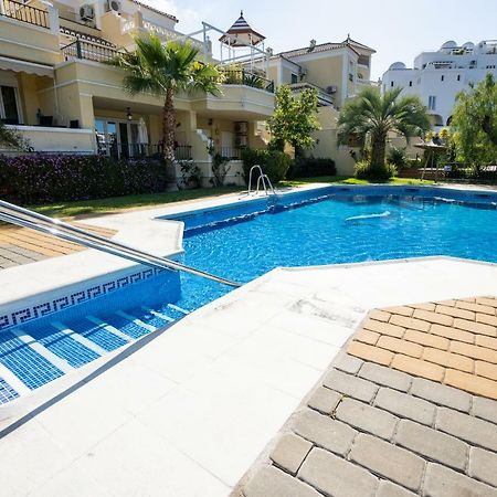 Jardines De Burriana 13 Menyber Lägenhet Nerja Exteriör bild